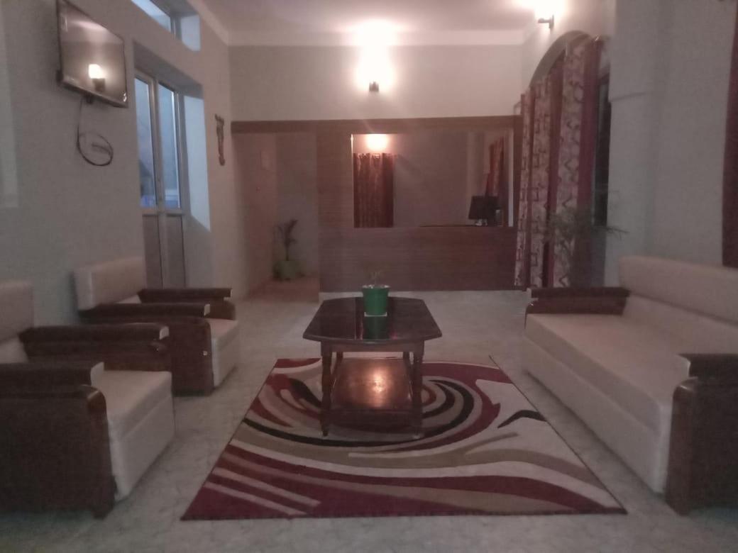 דאוגהאר Milan Palace By Unik Group מראה חיצוני תמונה